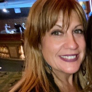 Meet your Posher, Anthea